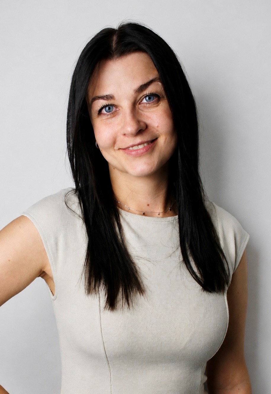 Frau Theresa Döller